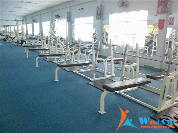 Winam lắp đặt thảm cho phòng GYM thuộc công viên Thanh Lễ, tỉnh Bình Dương